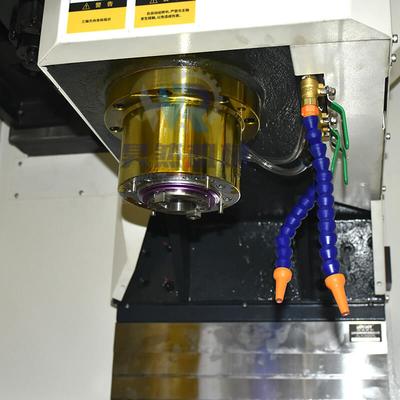 4-osiowe precyzyjne centrum frezarki pionowej CNC Vmc855 8000r / min