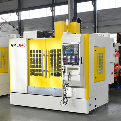 High Precision BT40 małe centrum frezarskie CNC obróbka pionowa VMC840