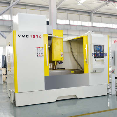 Fanuc Controller Vmc Drilling Machine 4-osiowe nowe pionowe centrum obróbkowe VMC1370