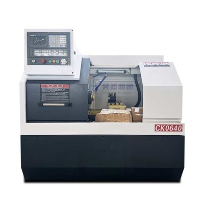 Automatycznie sterowana tokarka CNC Proste programowanie CK0640