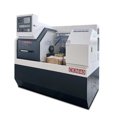 Automatycznie sterowana tokarka CNC Proste programowanie CK0640