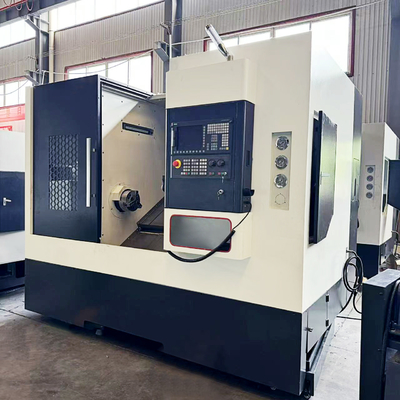 700mm Z Axis Travel CNC Lathe Machine z 12 stacji posiadacz narzędzi 8 "Hydrauliczne czokolada Workpieces