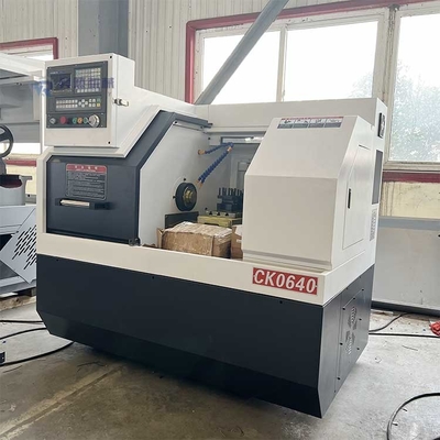 CK0640 Maszyna do cięcia obrabiarki CNC Automatyczne płaskie łóżko Horizontalne obrabiarki