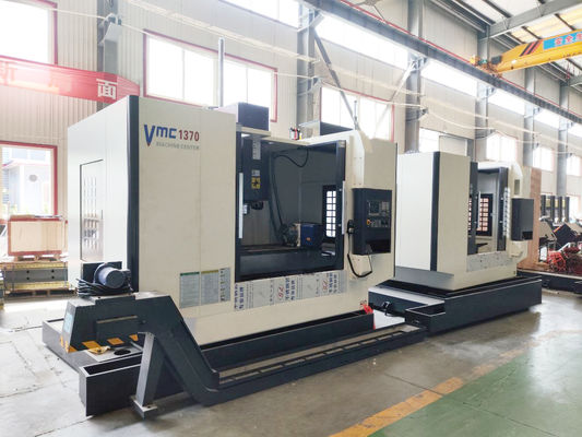OEM 4-osiowe pionowe centrum obróbkowe CNC Producenci Vmc1370